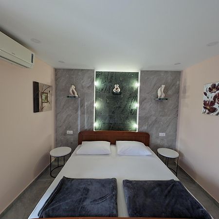 Apartments Klenovica Jadranka Cacic ภายนอก รูปภาพ
