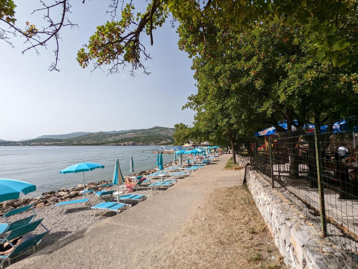 Apartments Klenovica Jadranka Cacic ภายนอก รูปภาพ