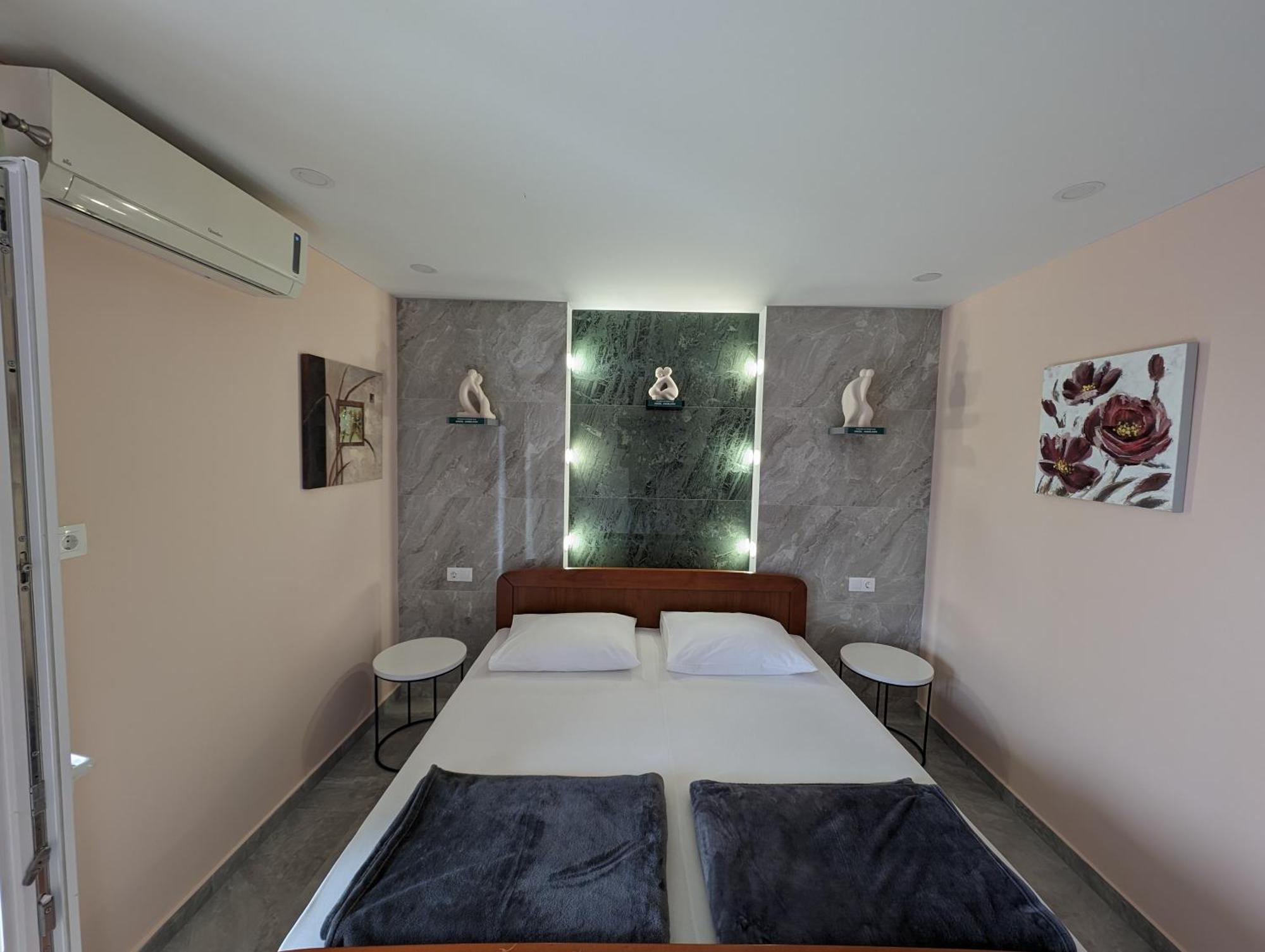 Apartments Klenovica Jadranka Cacic ภายนอก รูปภาพ